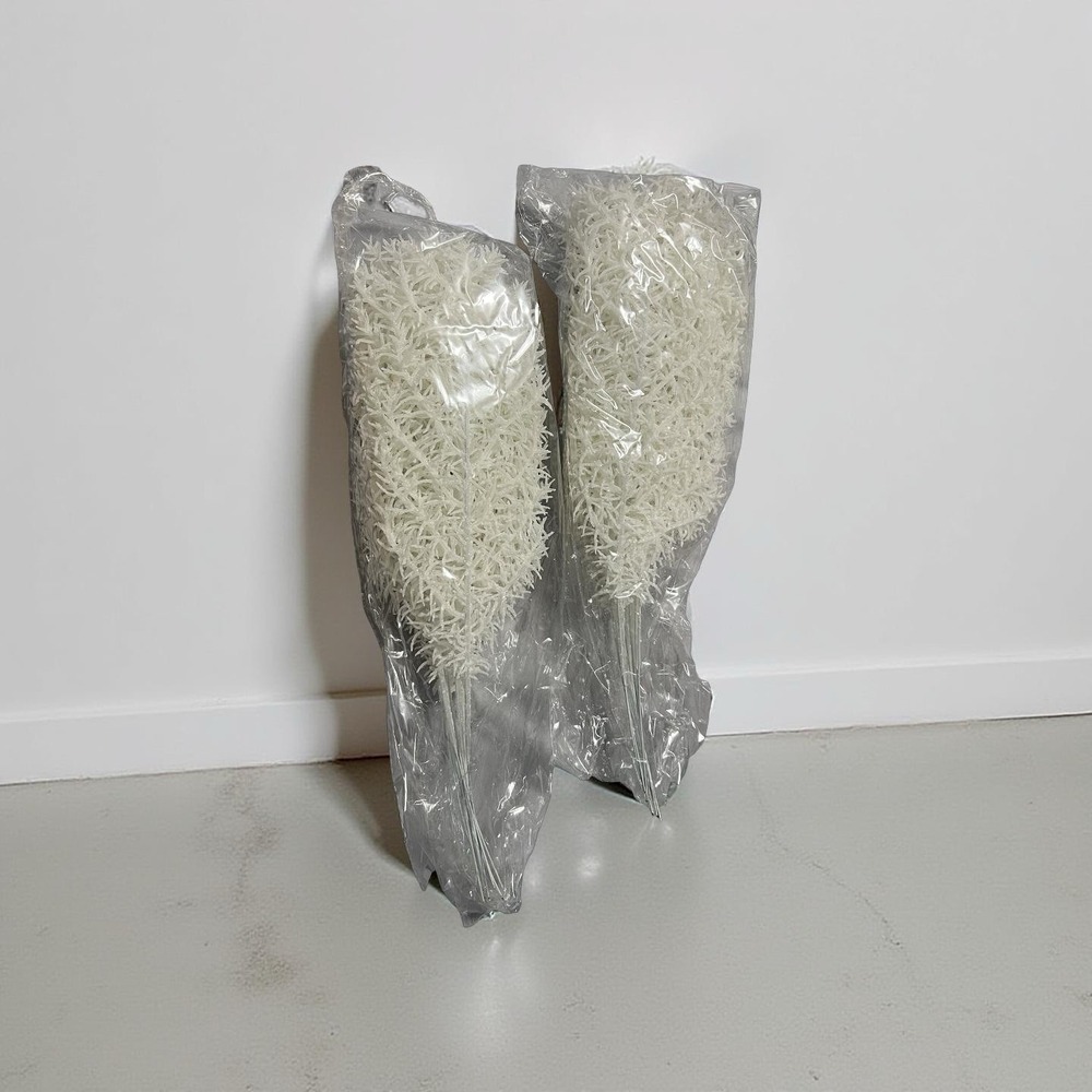 2  PACKAGES  Of 10 RECUTMS FAKE FERN PLANTS (White)